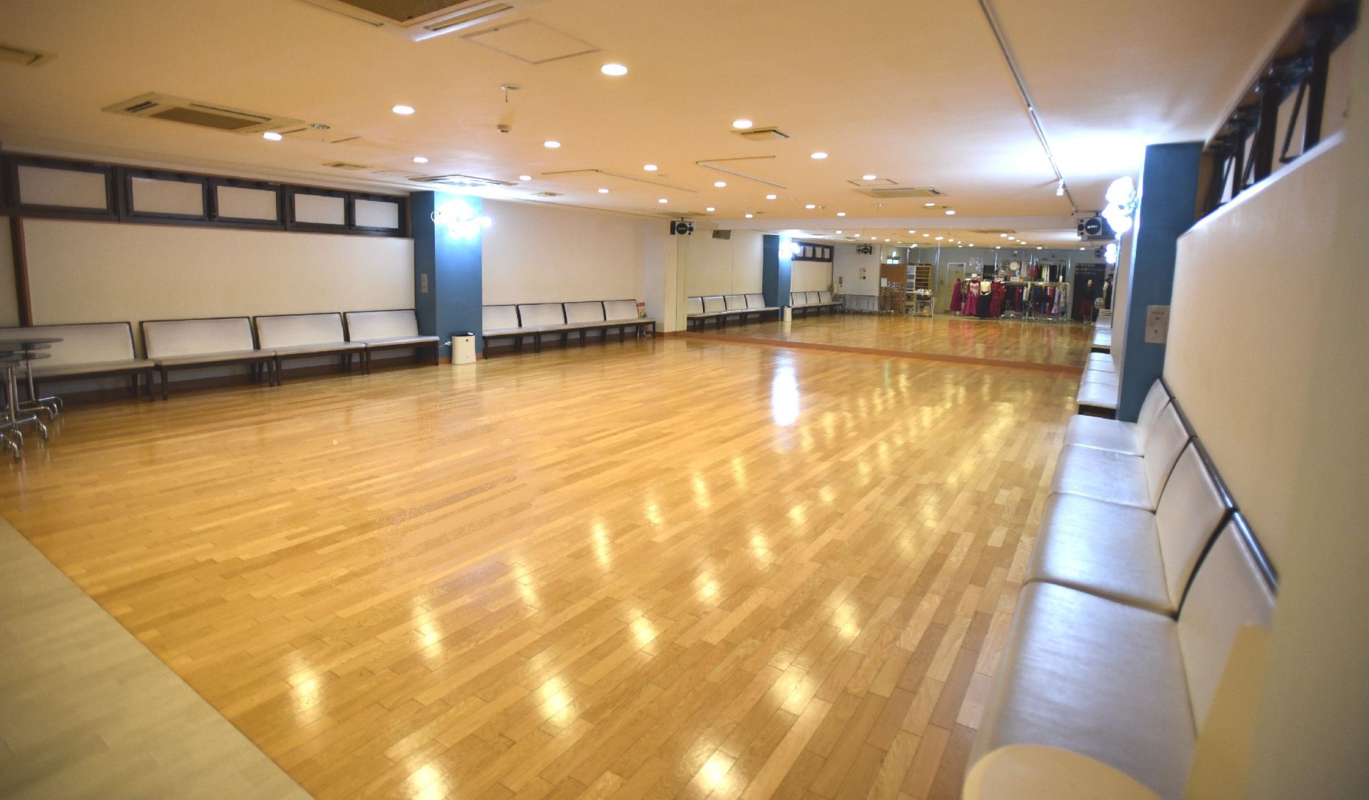 1号店地下スタジオの室内